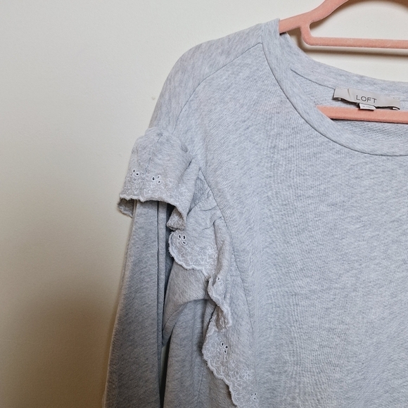 LOFT Gray Embroidered Eyelet Ruffle Crew Neck Long Sleeve Sweatshirt Medium - Picture 8 of 10